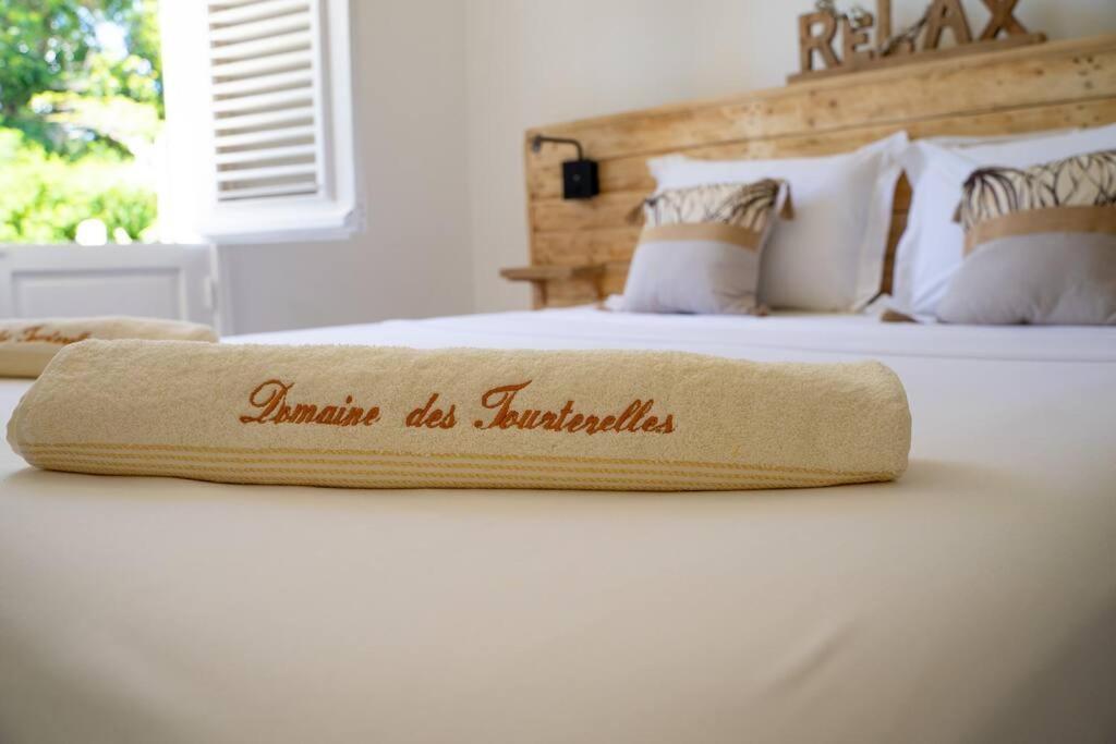 Domaine Des Tourterelles Villa Capesterre Екстериор снимка