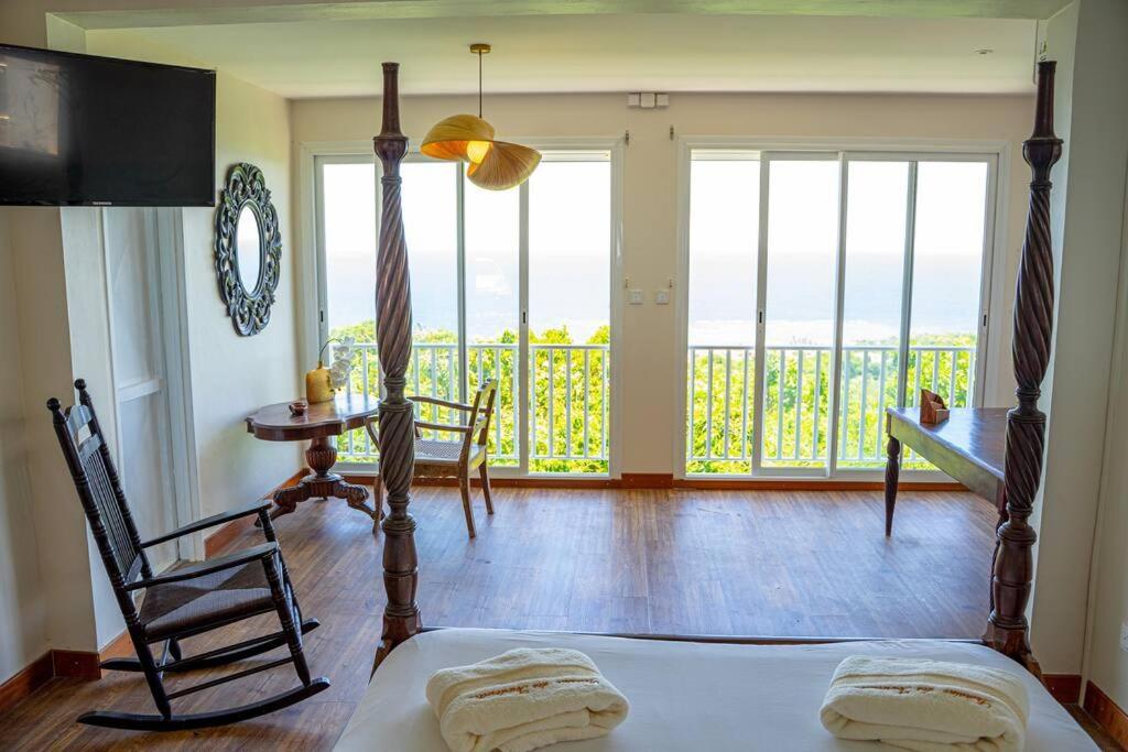 Domaine Des Tourterelles Villa Capesterre Екстериор снимка